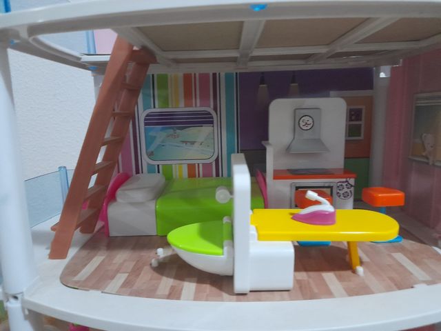 Barriguita edificio loco