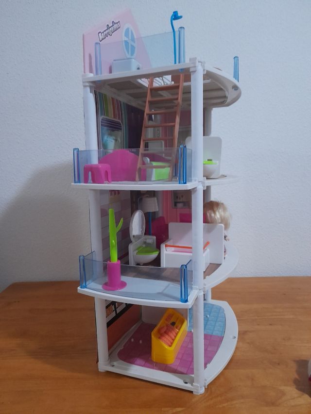 Barriguita edificio loco