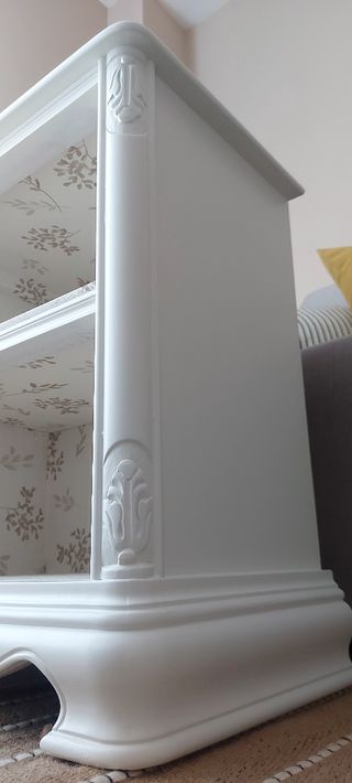 Mesa auxiliar restaurada