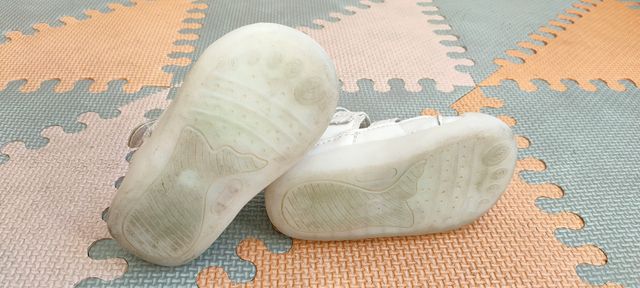Sandalias blancas bebé talla 22