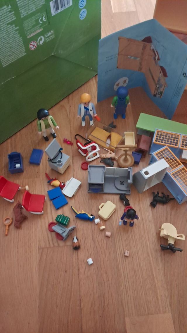 Maletín playmobil clinica veterinaria