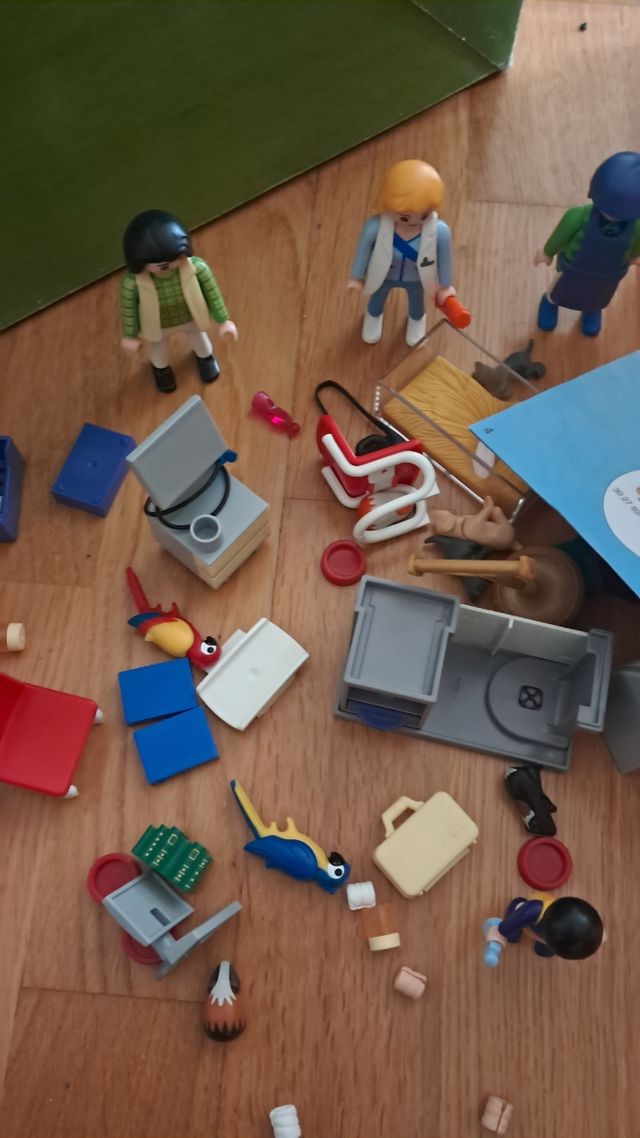 Maletín playmobil clinica veterinaria
