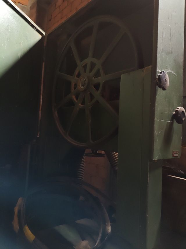 Sierra madera trifásica