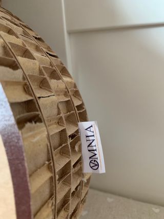 Lampada in cartone MNIA