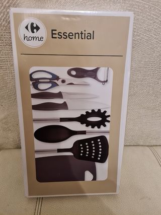 Set mestoli e coltelli cucina