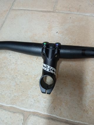 Manillar y potencia raceface