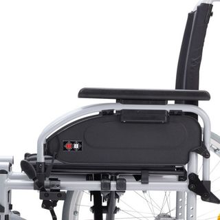 Silla de ruedas PLEGABLE y de ALUMINIO