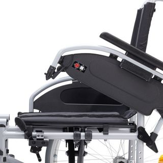 Silla de ruedas PLEGABLE y de ALUMINIO