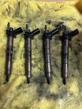 Inyectores 120d e81 del 2007 177cv