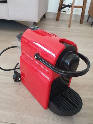 Cafetera Nespresso Inissia
