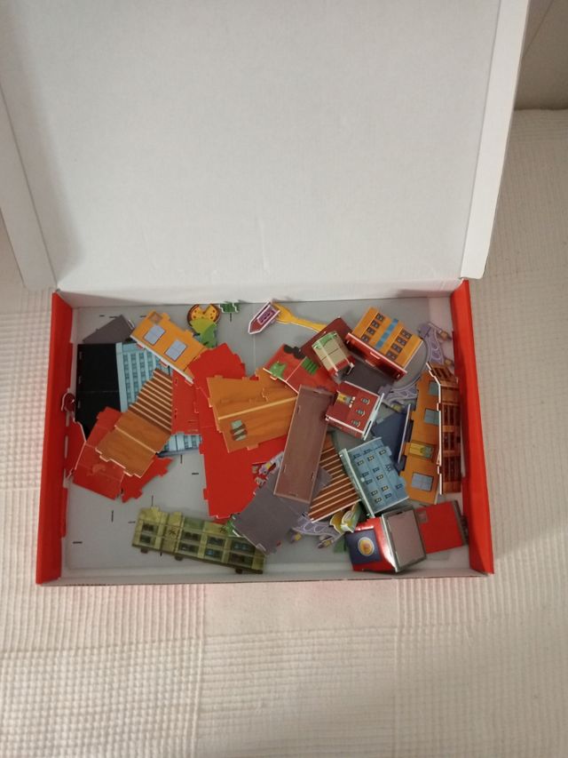 Puzzle 3D superthings.