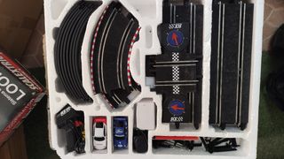 Scalextric compact loopinator