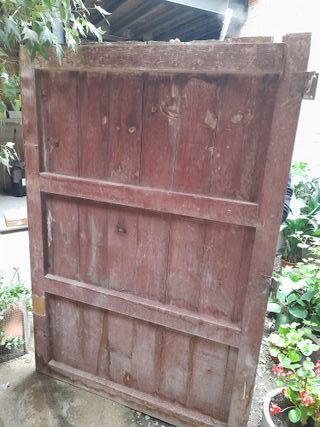 PUERTA MADERA EXTERIOR  MAS DE 80 AÑOS