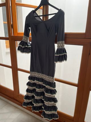 Vestido de flamenca o traje de gitana