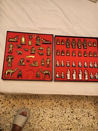 Ajedrez y Belén de bronce