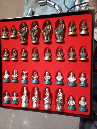 Ajedrez y Belén de bronce