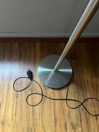 Pie de lámpara doble iluminación