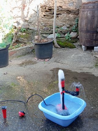 Fuente/Aspersor para piscinas pequeñas