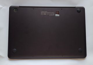 Computer portatile ASUS ZenBook UX305F