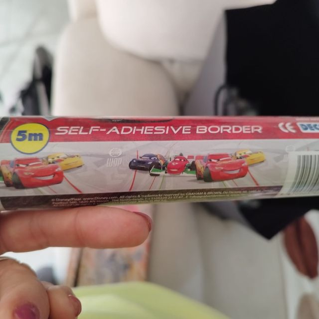 Bordo decorativo autoadesivo