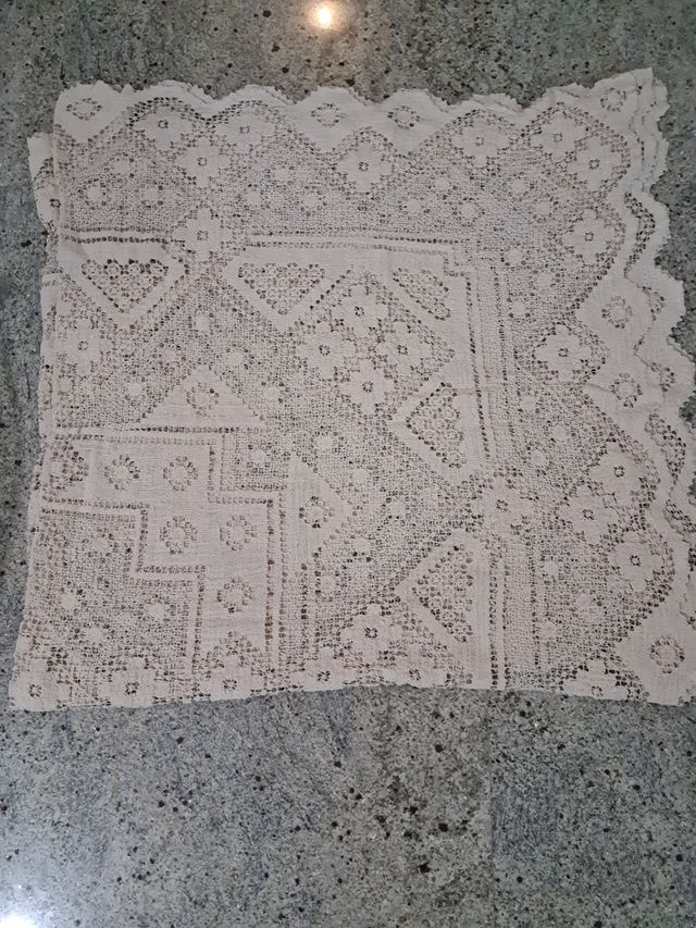 Tovaglia uncinetto lino