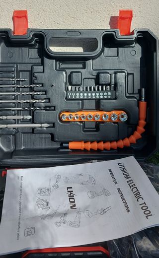 TALADRO A BATERÍA 