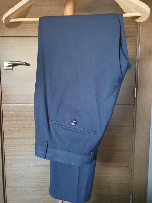 Traje slim fit azul marino