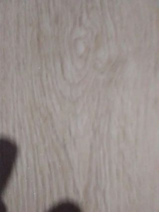 Se regalan recortes parquet vinílico y se vende 