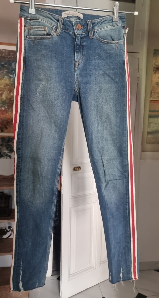 Pantalón vaquero ZARA