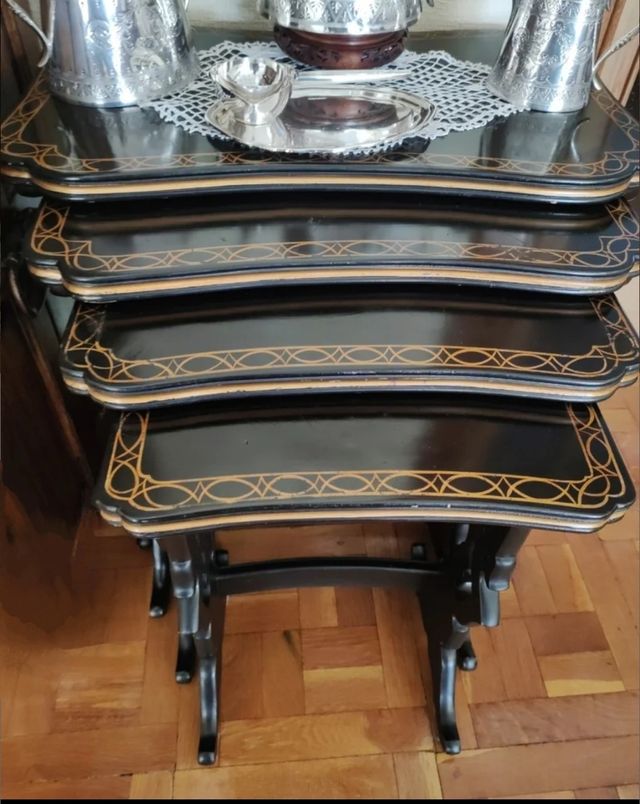 Mesas nido chinas antiguas