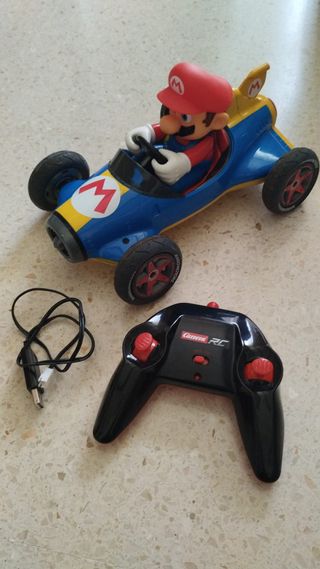 Coche de carreras teledirigido