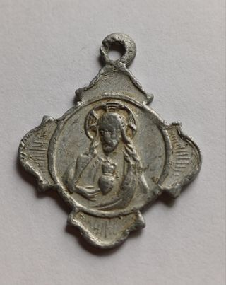 Antigua medallita Virgen de Fátima