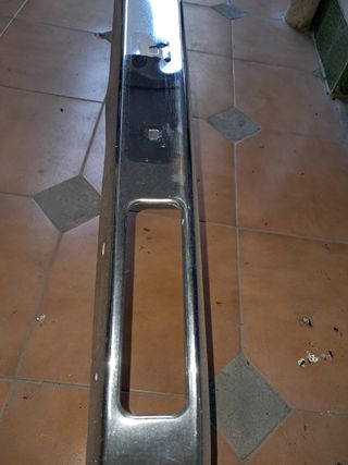 Defensa delantera renault 12.