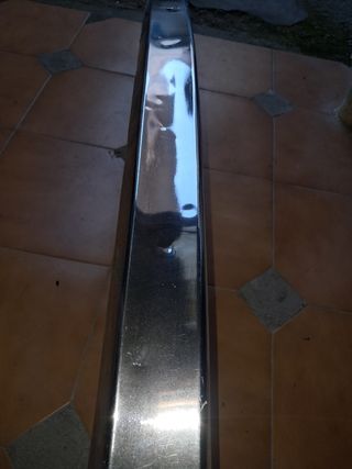 Defensa delantera renault 12.