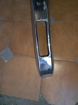 Defensa delantera renault 12.