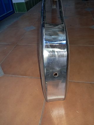 Defensa delantera renault 12.