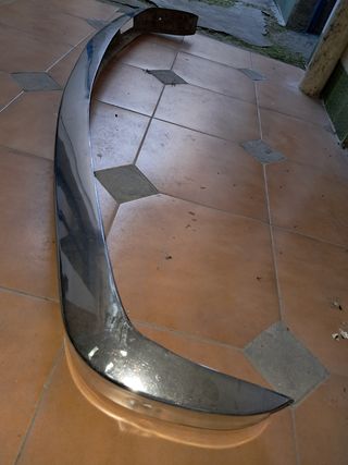 Defensa delantera renault 12.