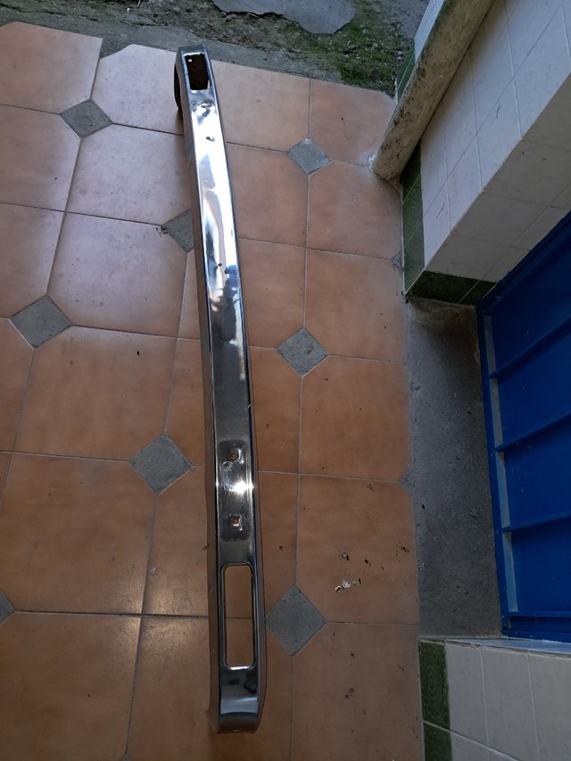Defensa delantera renault 12.