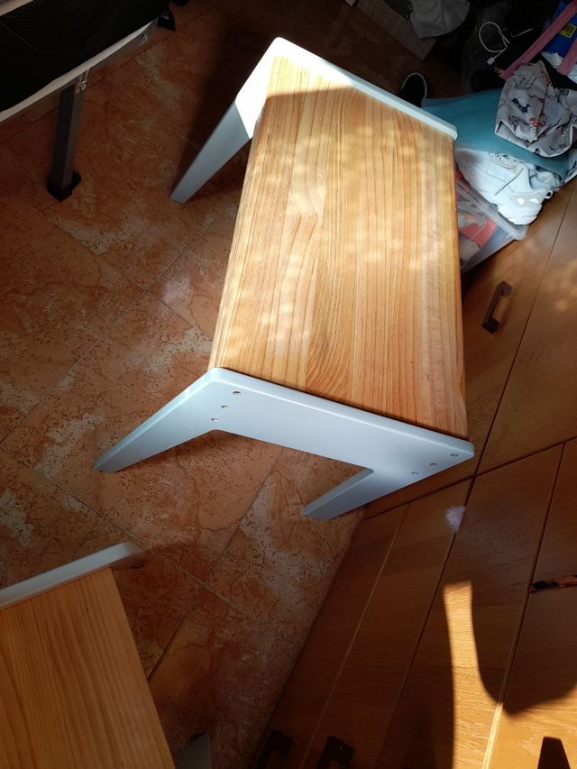 Mesa y silla