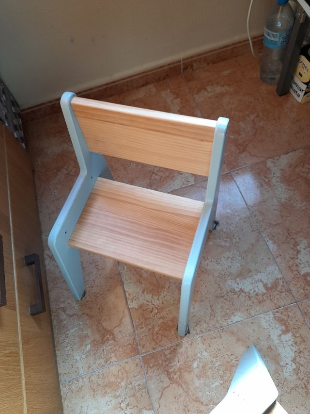 Mesa y silla