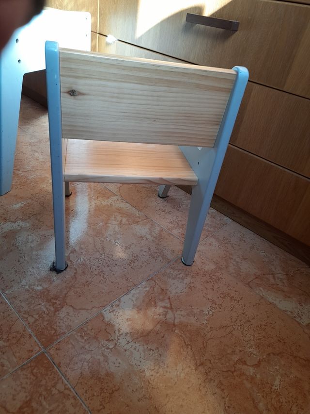 Mesa y silla
