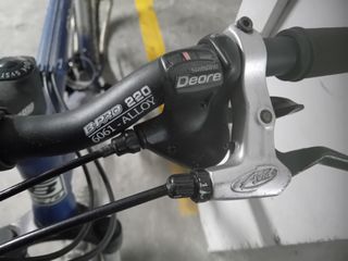 BICICLETA B-PRO ZS1. AZUL Y GRIS. ALUMINIO