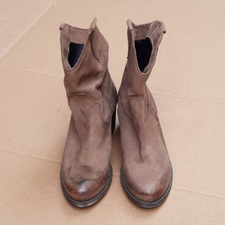 Stivaletti da donna e due omaggi