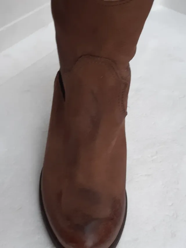 Stivaletti da donna e due omaggi