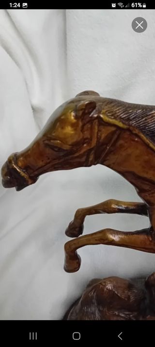 Figura bronce jinete caballo y búfalo 12k grande