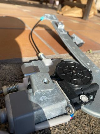 Elevalunas vw polo 6n2 3p delante derecha
