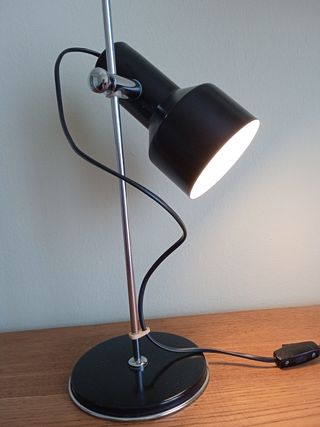 Lampara vintage de mesa.