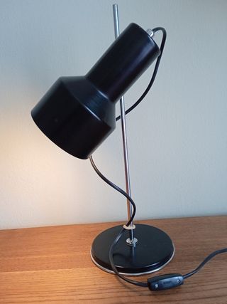 Lampara vintage de mesa.