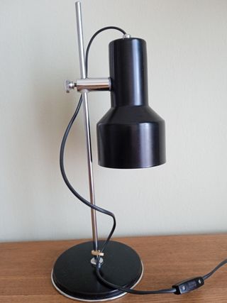 Lampara vintage de mesa.