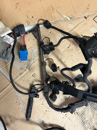 Mazo cables motor Bmw 120d e81